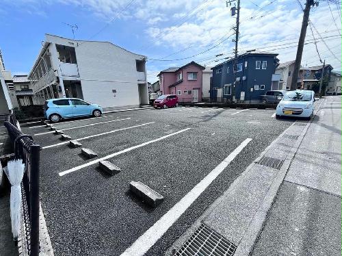 13/24 駐車場