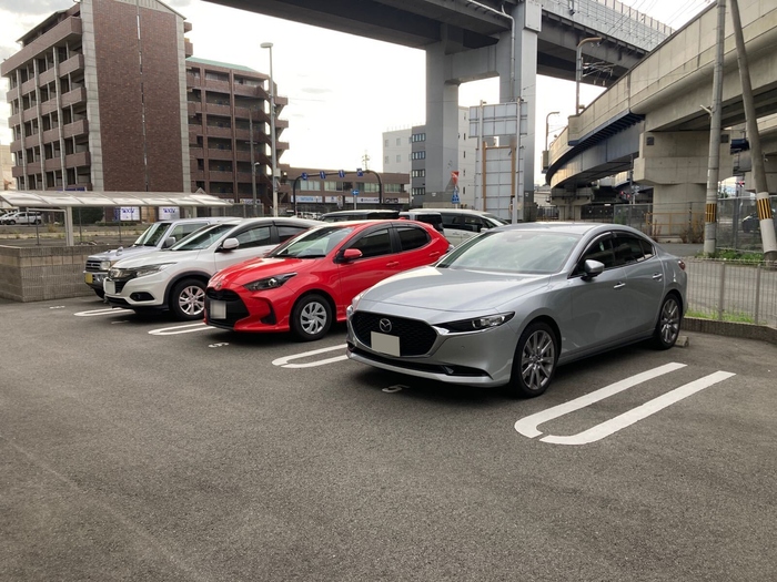 18/20 駐車場