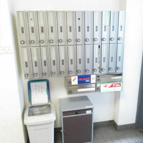 15/15 エントランス