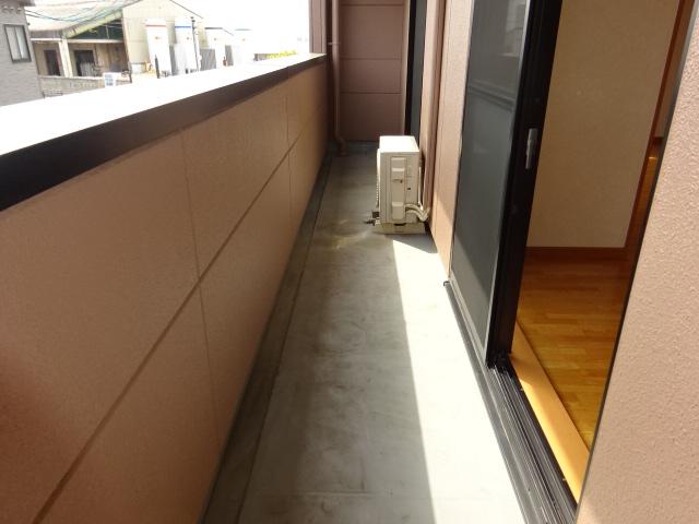 18/28 バルコニー