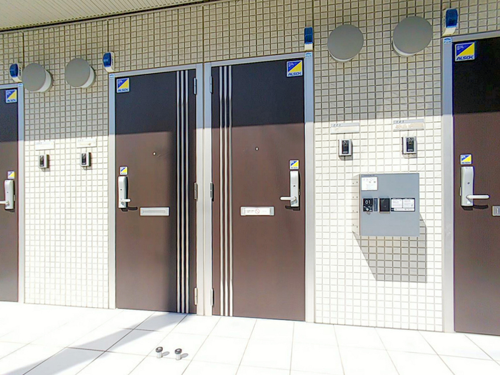 17/18 エントランス