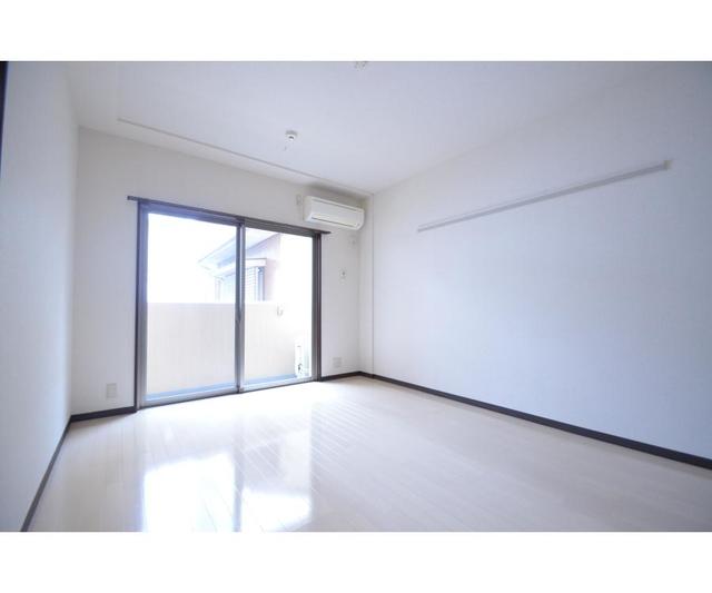 18/29 リビング/ダイニング