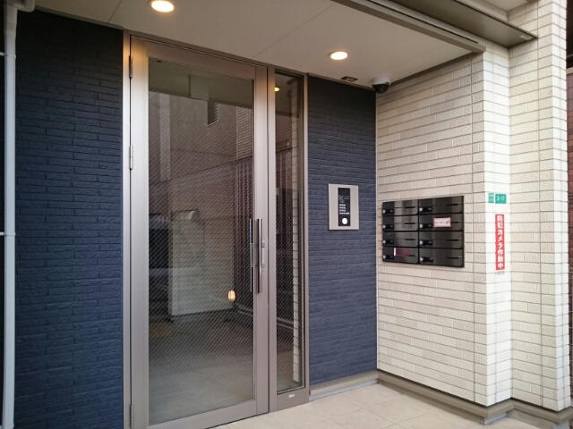 13/20 エントランス