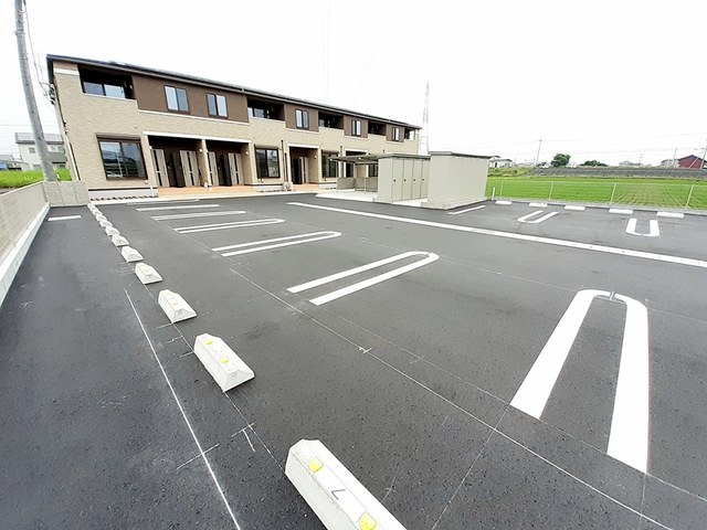 2/8 駐車場