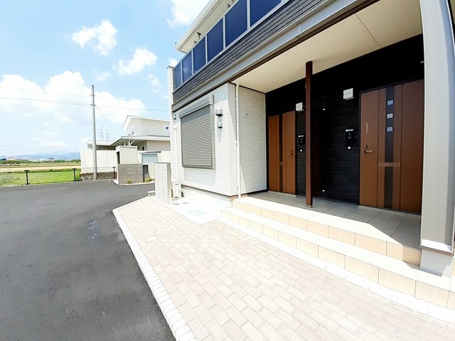 13/20 エントランス