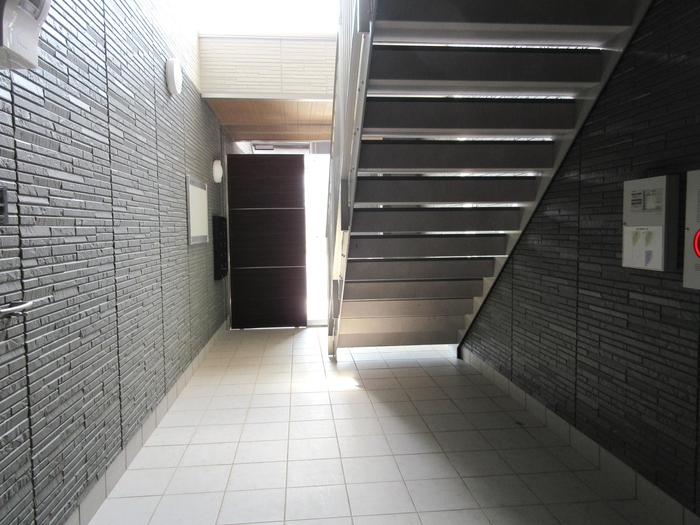 17/28 エントランス