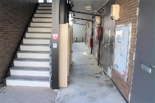 14/14 エントランス