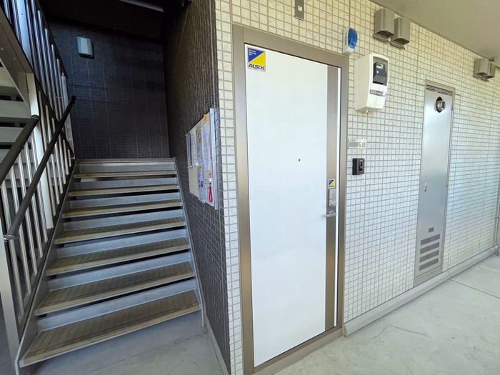 17/22 エントランス