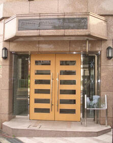 16/16 エントランス