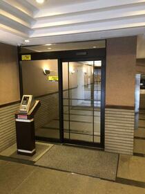 14/15 エントランス