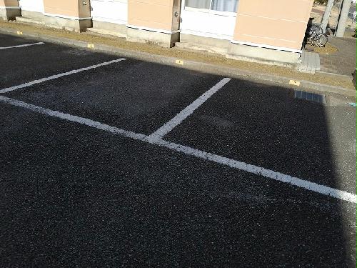 14/14 駐車場