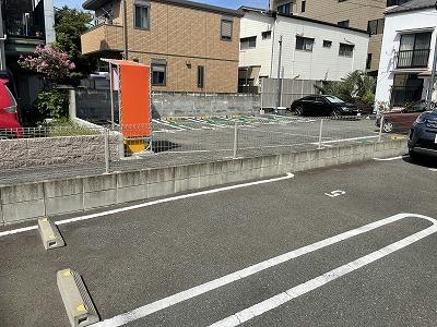 14/17 駐車場