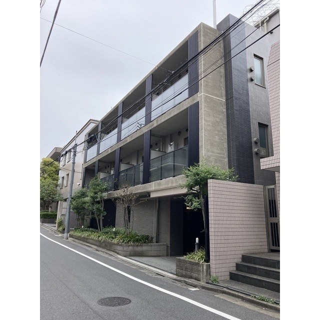 2/4 外観