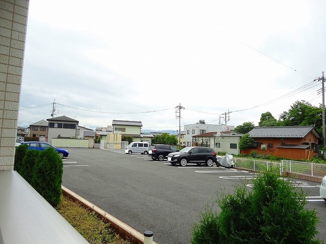 2/8 駐車場
