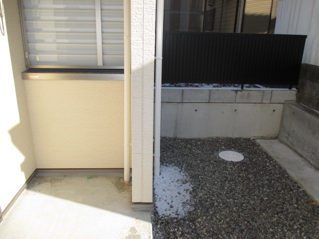 18/28 バルコニー