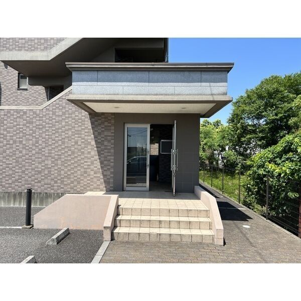 3/6 エントランス