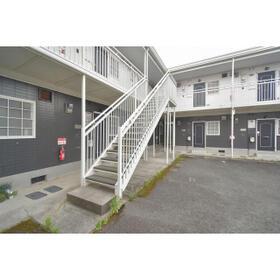 13/19 エントランス