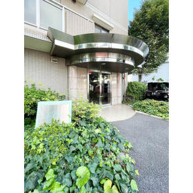 15/16 エントランス