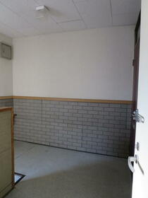 2/2 エントランス