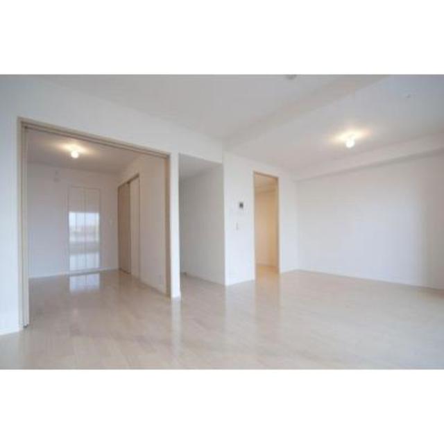 13/30 リビング/ダイニング