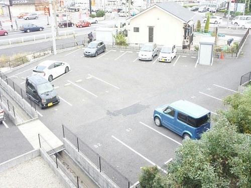 2/10 駐車場