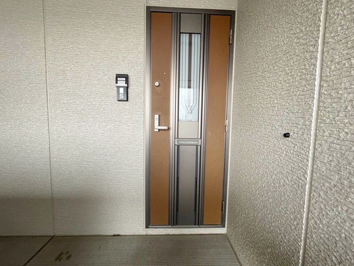 18/20 エントランス