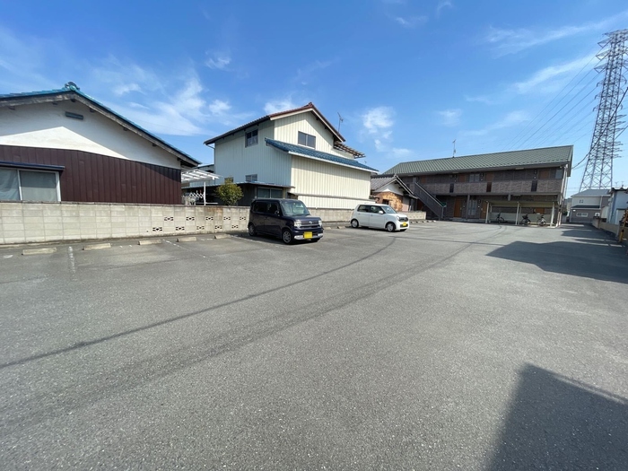 18/20 駐車場