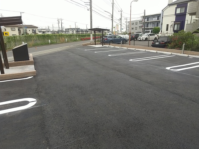 16/16 駐車場