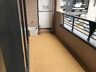 18/27 バルコニー