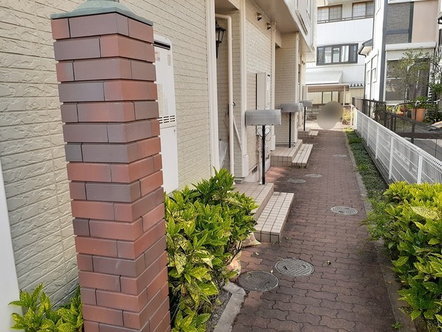 14/20 エントランス