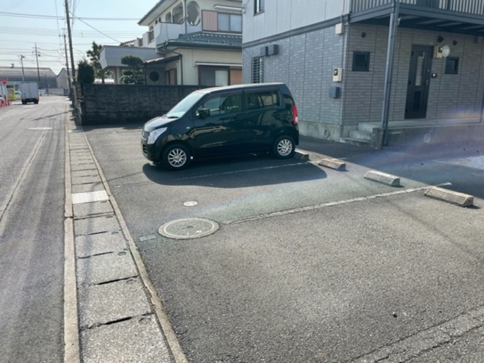 14/23 駐車場