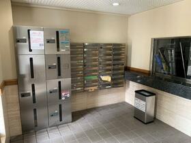 13/13 エントランス