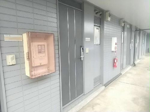 13/14 駐車場