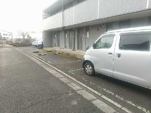 14/14 駐車場