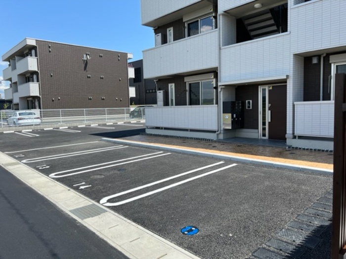 17/27 駐車場