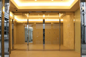 15/16 エントランス