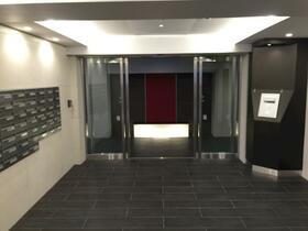 14/15 エントランス