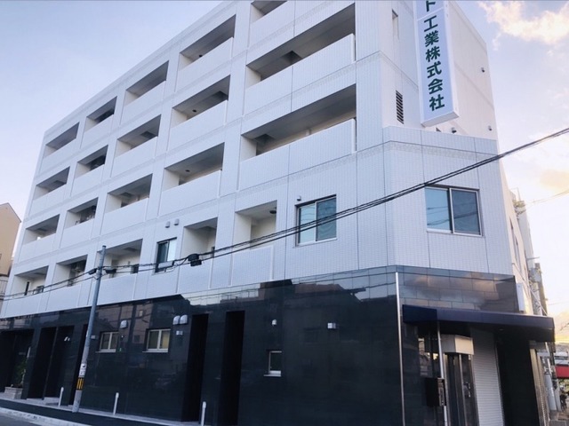 1/8 外観
