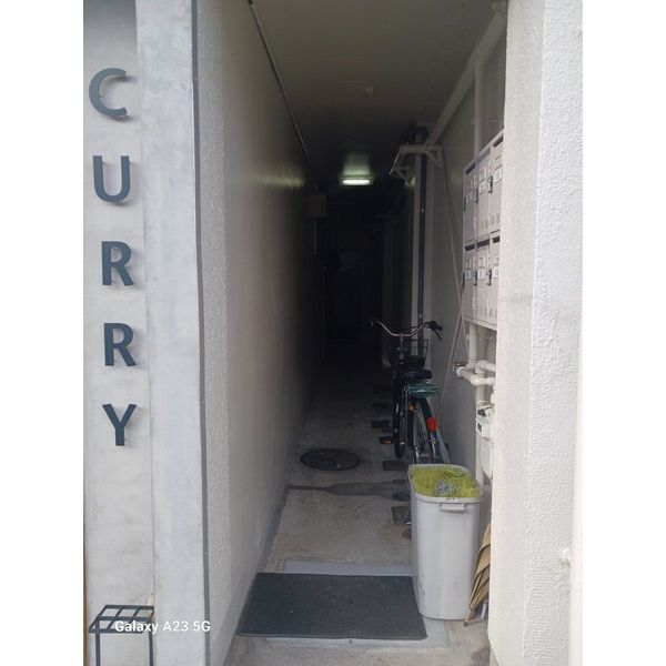 17/17 エントランス