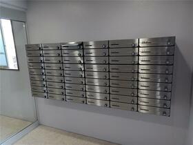 15/23 エントランス