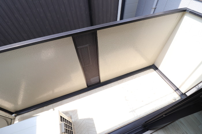 13/18 バルコニー