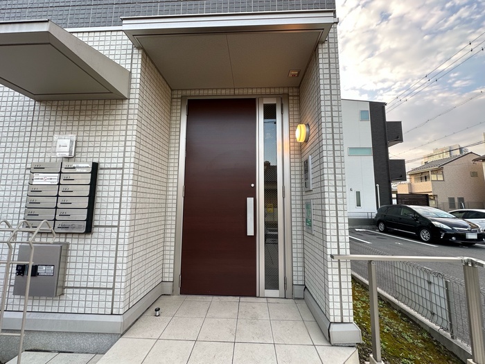 15/16 エントランス