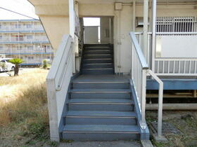 15/22 エントランス