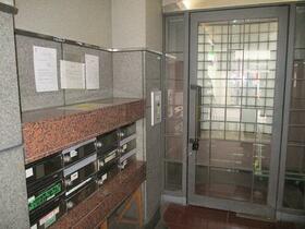 2/4 エントランス