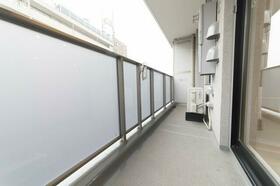 16/16 エントランス