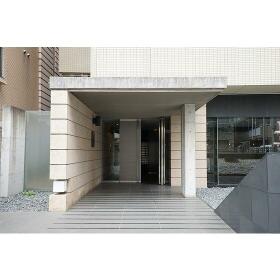 16/26 エントランス