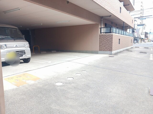 14/20 駐車場