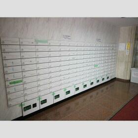 5/5 エントランス