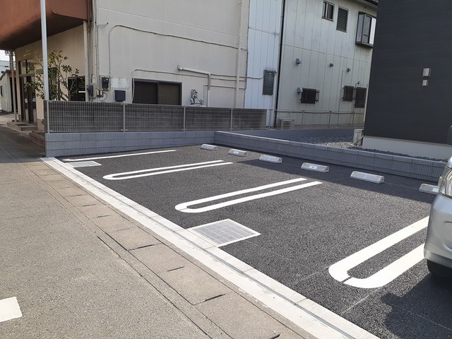 14/20 駐車場