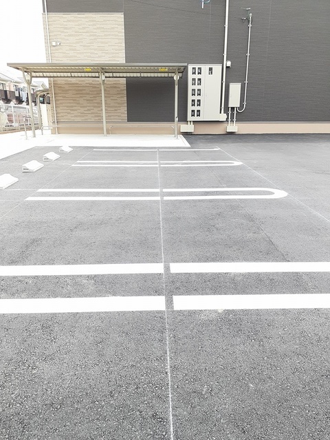 2/7 駐車場